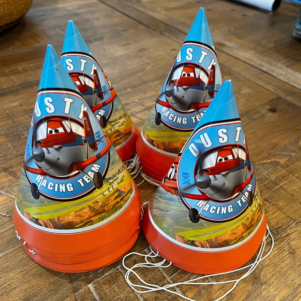 Disney Planes Dusty Crophopper Party Bundle: Plates, Hats, Decorations, Favors